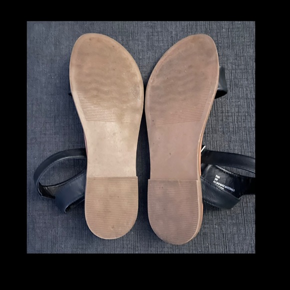 Steve Madden Sandals - Picture 2 of 2